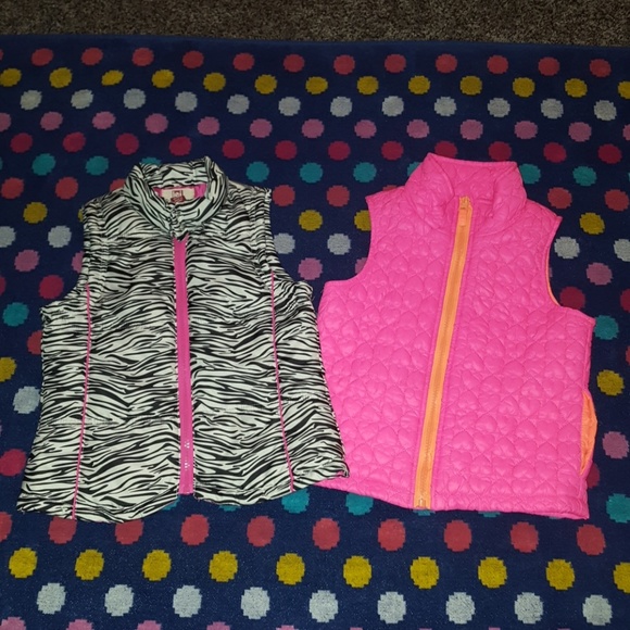 fabkids Other - Girls size 6 vests